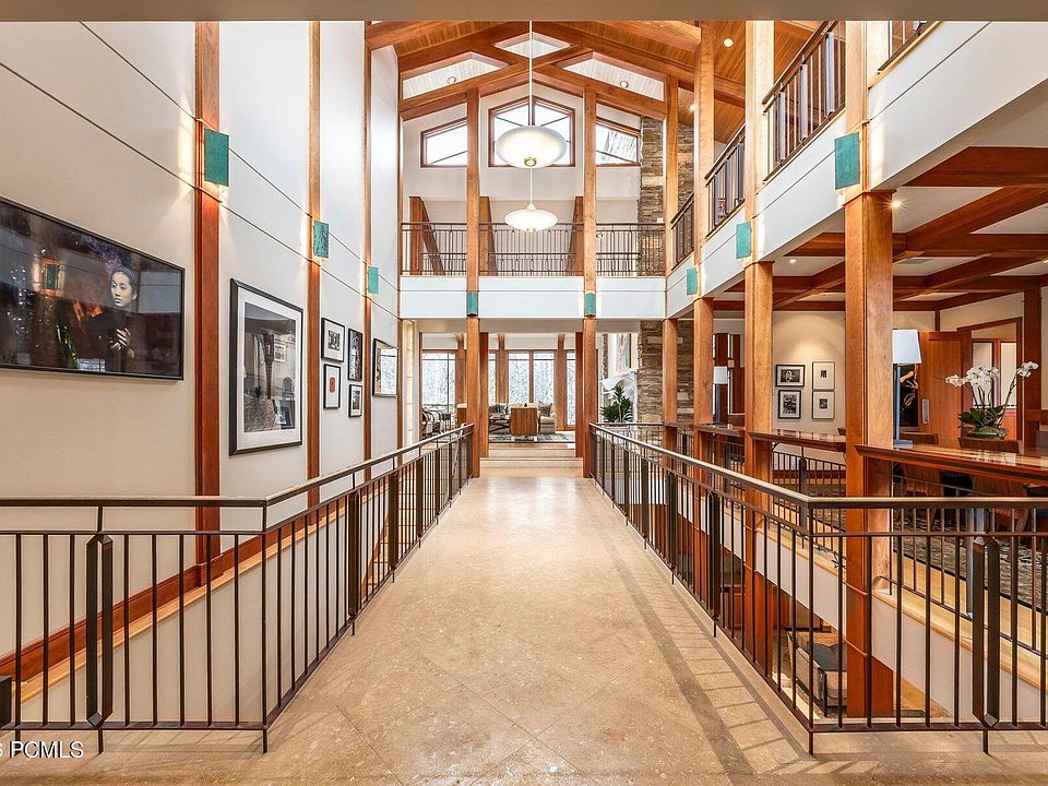 1st image of 14 Canyon Ct