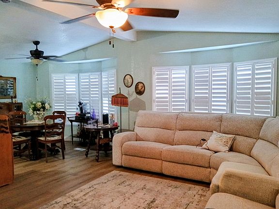 4th image of 2459 N Oaks Street #10
