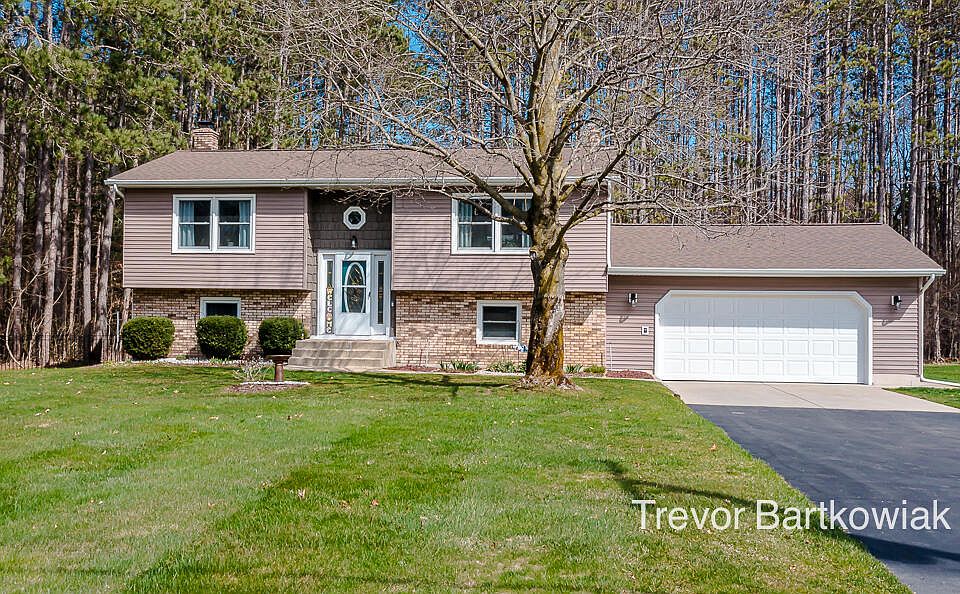 2460 Fruitvale Rd, Montague, MI 49437 Zillow