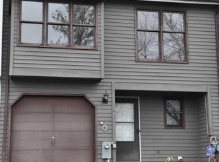 115 Westchester Dr, Clifton Park, NY 12065