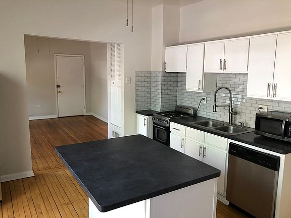 5th image of 1307 W Henderson St #1E