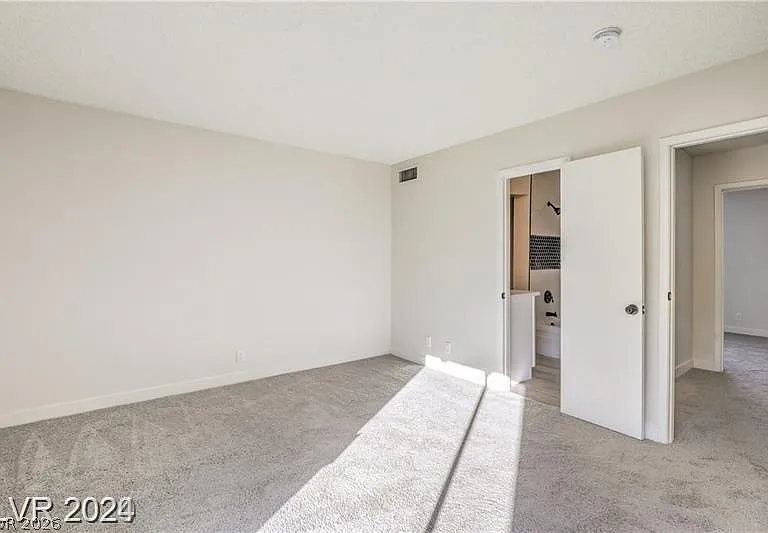 1436 N Jones Blvd — Photo 14