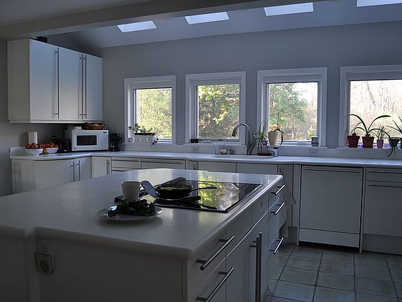 5th image of 32300 Meadowlark Way
