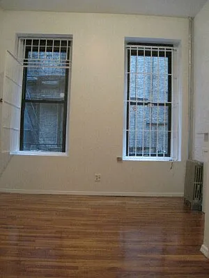 Rented by Tower Brokerage | media 20