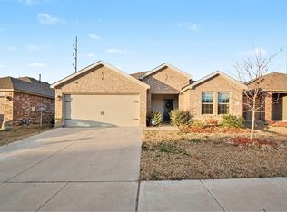 1417 Briar Hill Dr, Denton, TX 76209