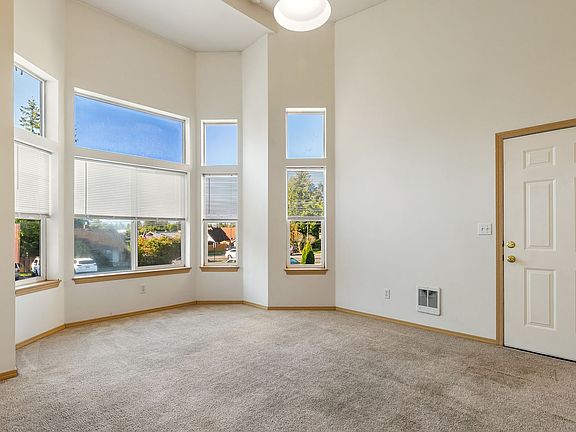 5th image of 3516 Northwest Ave APT 203