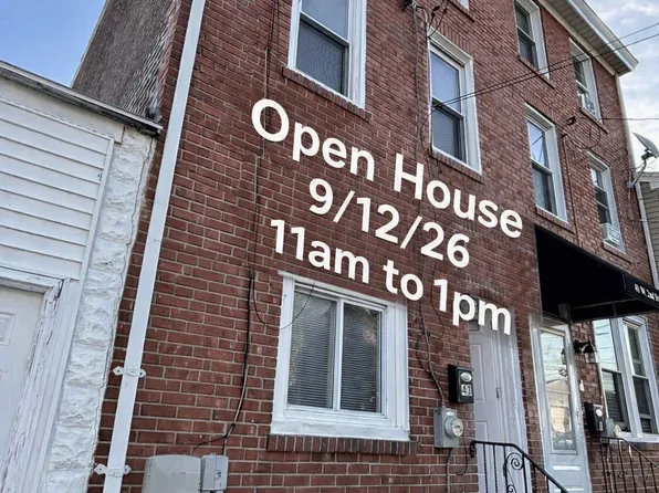 43 W 2nd St, Bridgeport, PA 19405