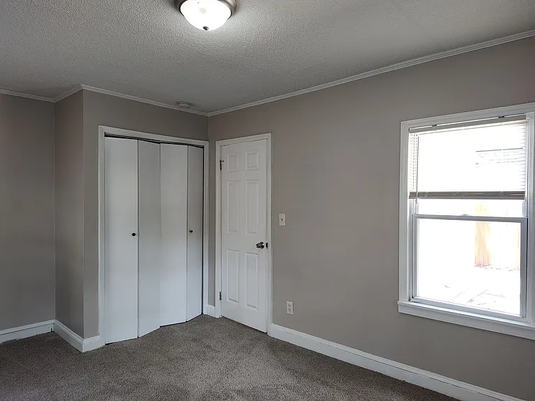 1405 Shamrock Dr — Photo 13