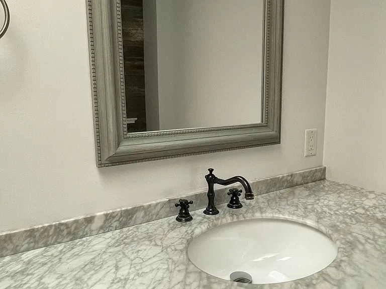 771 Krosno Blvd #UPPER — Photo 10