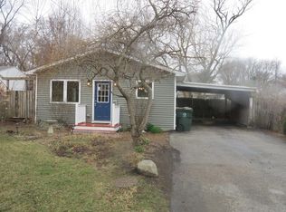 1426 Cary Rd, Algonquin, IL 60102