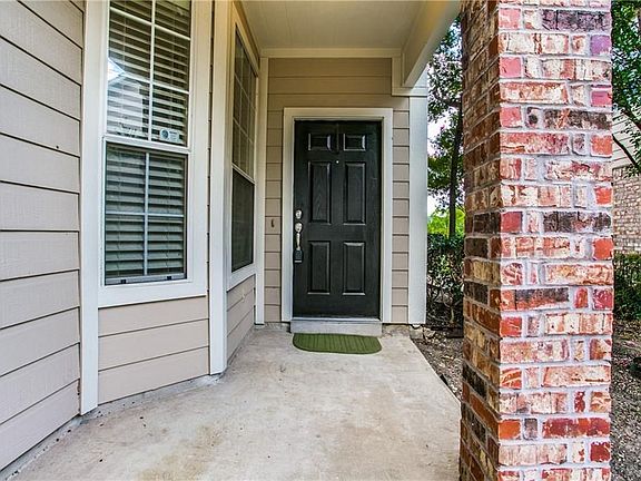 2nd image of 4542 Sycamore Dr