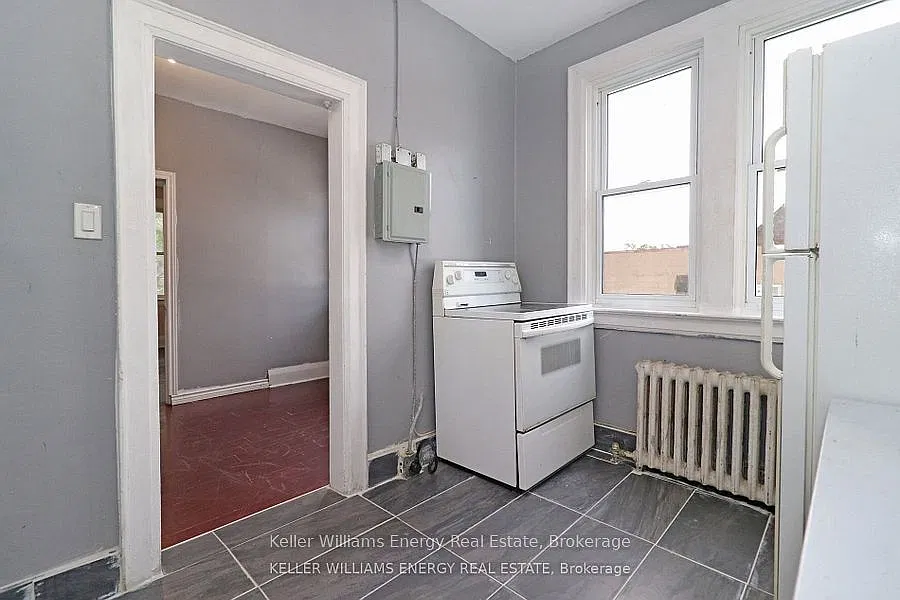 2 bed, $1,350 — Photo 2