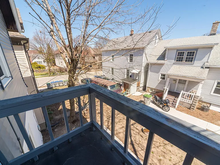 2372 N Bremen St — Photo 30