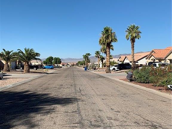 3rd image of 2077 E Sundance Dr