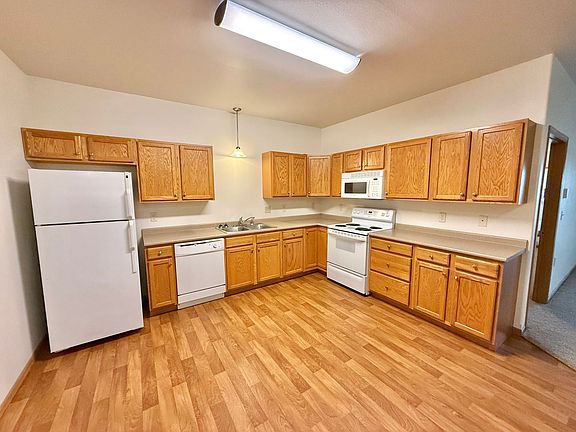 4th image of 3433 28th St S #204