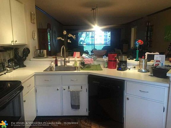 3rd image of 2221 Cypress Island Dr APT 206