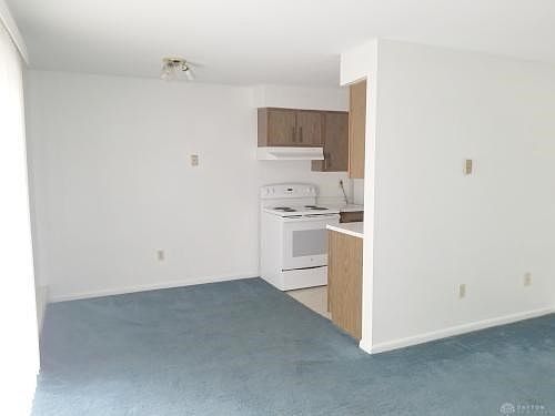 5th image of 1332 Imperial Ct APT A