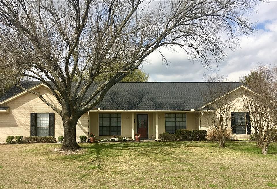 1st image of 107 Spring Creek Dr