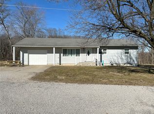 1102 Lynn Dr, Effingham, IL 62401