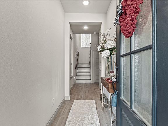 3rd image of 10909 Upland Retreat Drive
