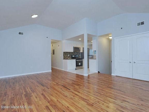 3rd image of 2766 Richmond Terrace # Fl 2nd