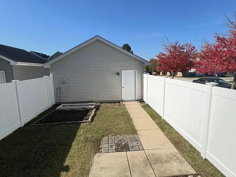 2121 Union Mill Dr — Photo 14