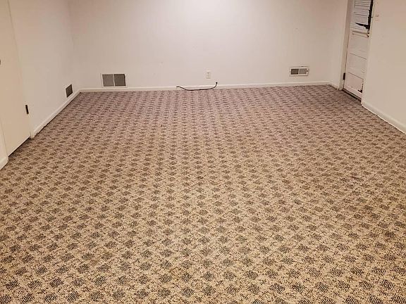 3rd image of 2520 Essex St