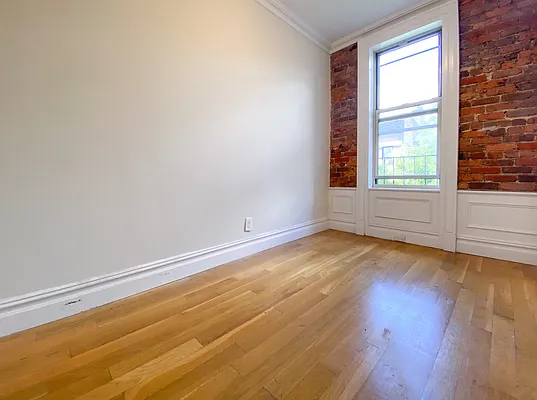 Rented by (Legacy) NY Quality Living Uptown | media 8