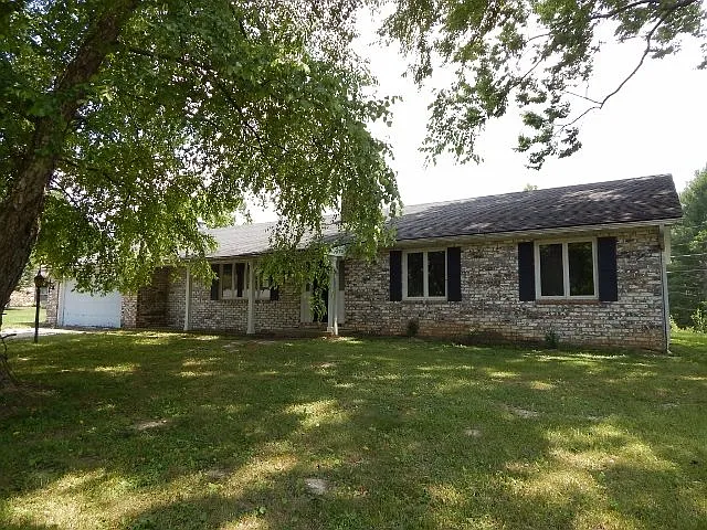 52 Indian Trails Rdg photo 1