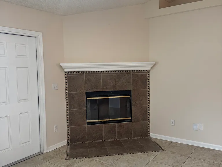 2182 Farm Way — Photo 16