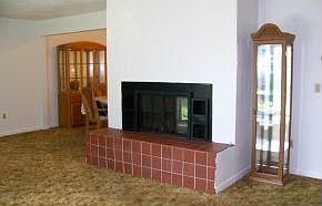 3rd image of 12 Elisabeth Ln