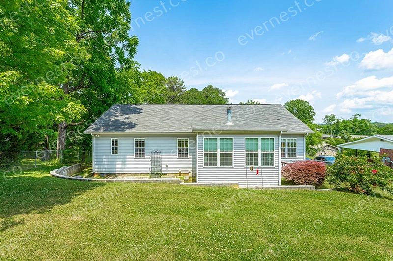 1st image of 7605 Bishop Dr