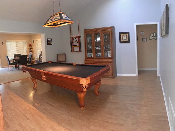 3rd image of 329 Heather Ave