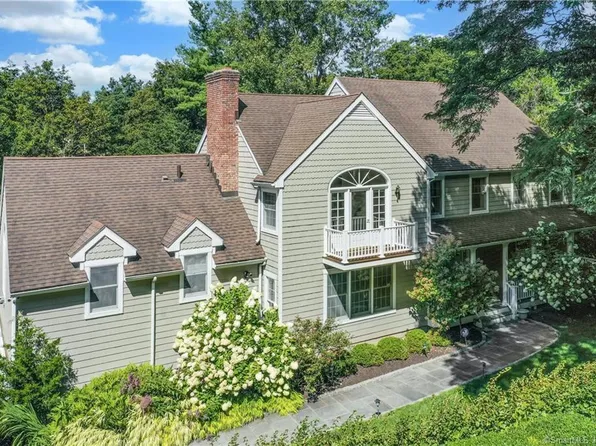 109 Garibaldi Lane, New Canaan, CT 06840
