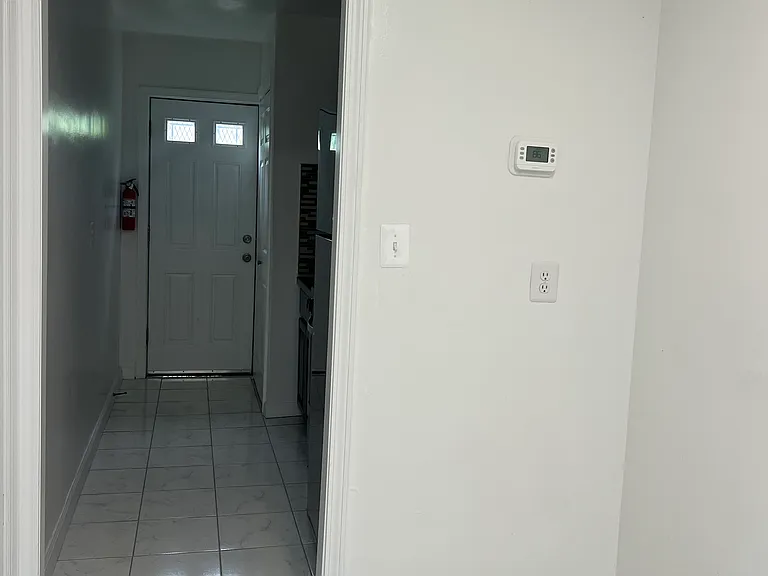 4331 Hunt Pl NE — Photo 8