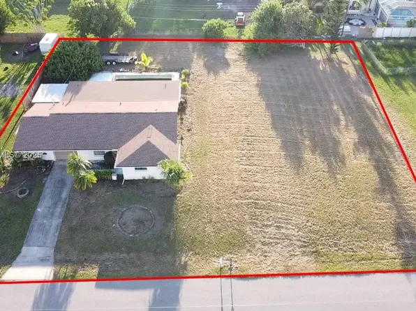 156 Francis Dr NE, Pt Charlotte, FL 33952