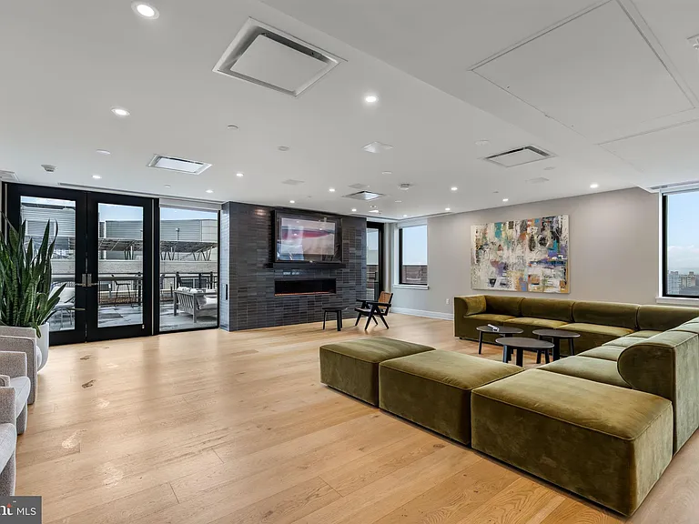 37 L St SE #803 — Photo 26
