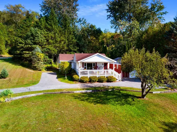 457 Lake St, Frankfort, MI 49635