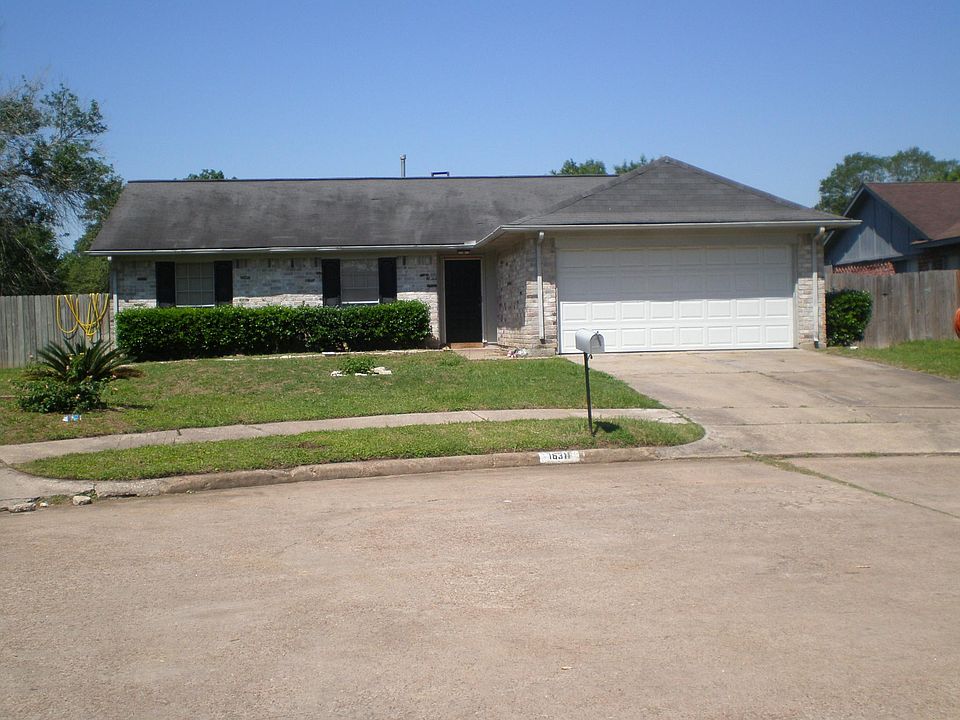 1st image of 16311 Pitch Pine Dr