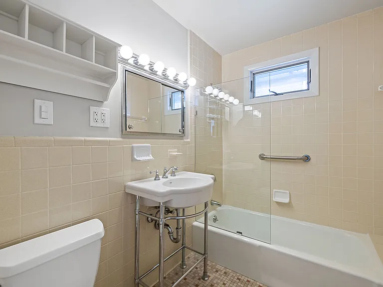 26 Bradford Rd — Photo 19
