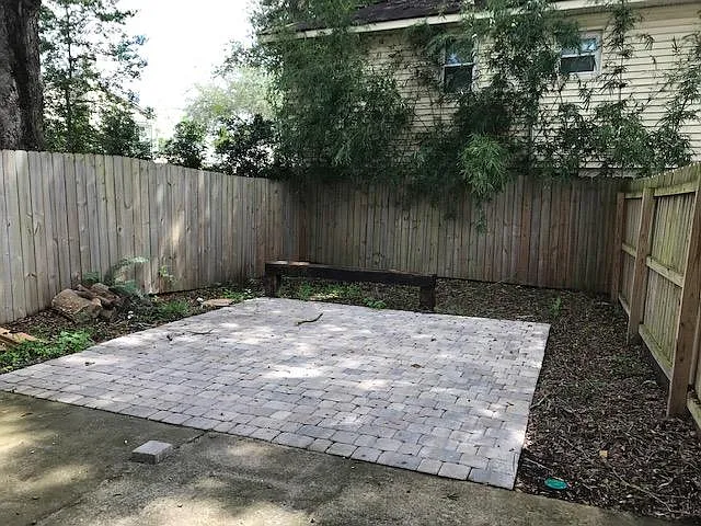2 bed, 2.5 bath, 1100 sqft, $2,000 — Photo 2