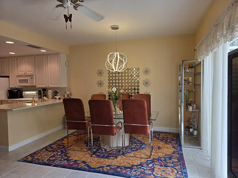 58 Tall Oaks Cir — Photo 5