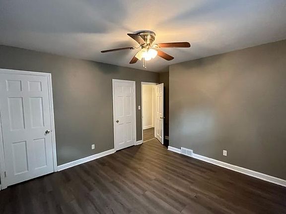4th image of 1510 Huffman Blvd