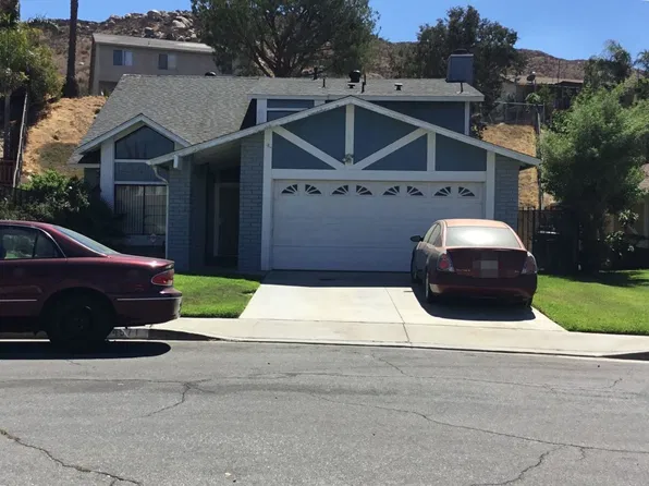 14571 Long View Dr, Fontana, CA 92337