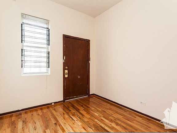 3rd image of 2523 N Lincoln Ave #4