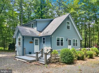 91 Minisink Dr, Pocono Lake, PA 18347