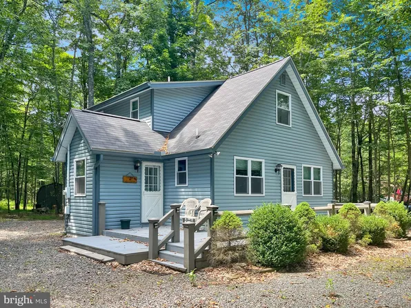 91 Minisink Dr, Pocono Lake, PA 18347