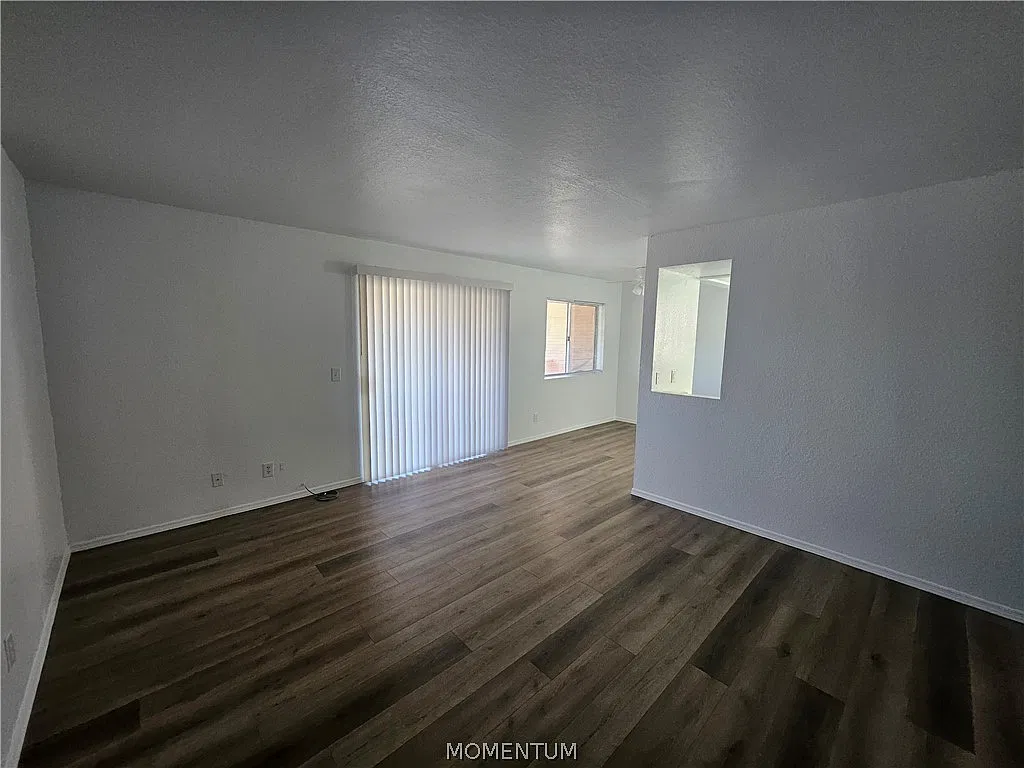 2 bed, 2.0 bath, 1050 sqft, $950 — Photo 3