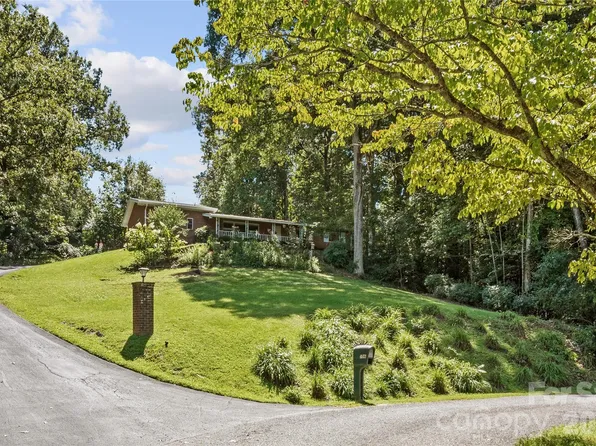 106 Holly Ln, Brevard, NC 28712