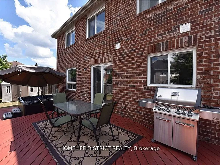 29 Freer Cres — Photo 6